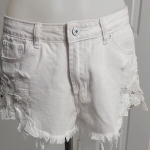 White Lace Floral Accent Distressed Women's Shorts Size 29